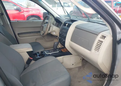 2009 Ford Escape Xls/Xls Manual из США, поврежденный, VIN 1FMCU02719KB70781